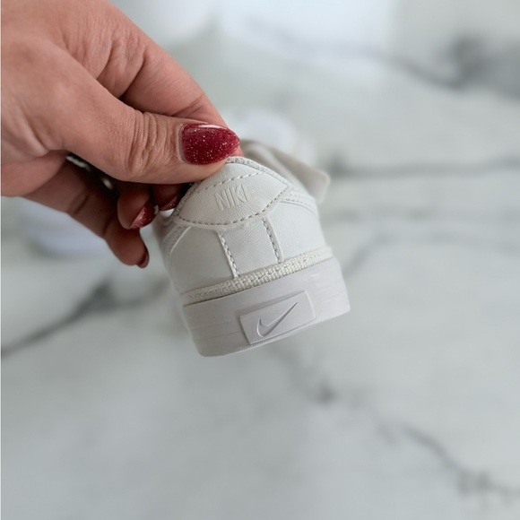 Nike Kids White Sneakers - Picture 3 of 10